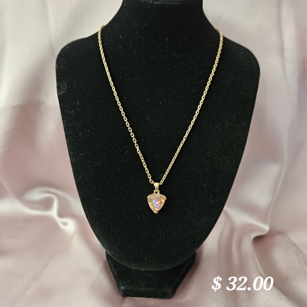 Gold Heart Pendant Necklace